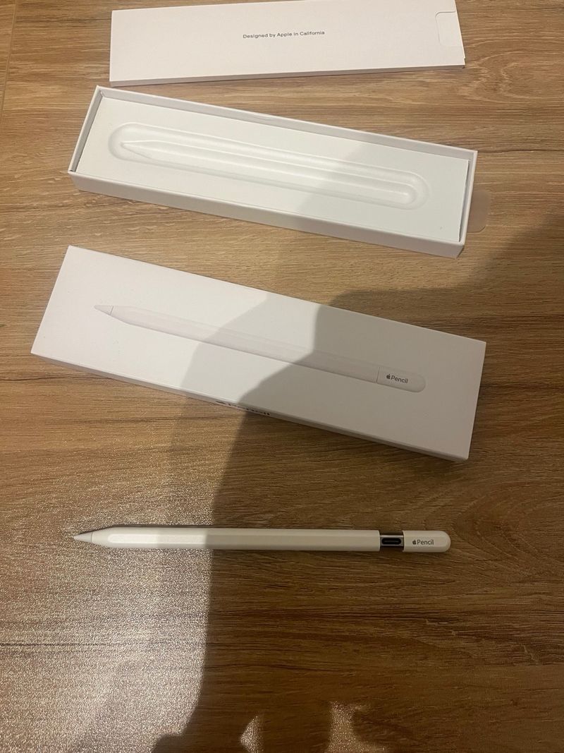 Apple Pencil USB-C sin usar afbeelding 2