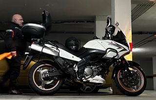 Suzuki V-Strom 650 DL Adventure Moto