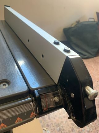 Sierra de mesa Tacklife 210mm