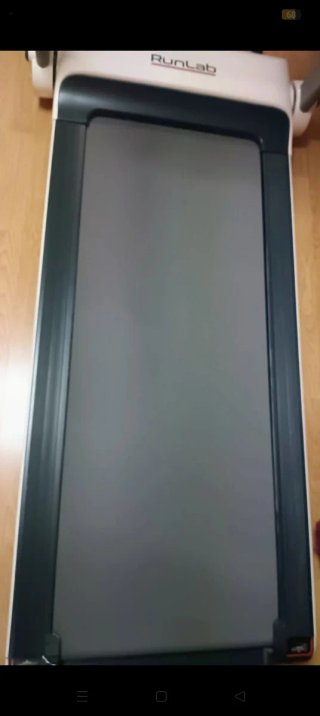 Cinta de correr BH plegable prácticamente nueva