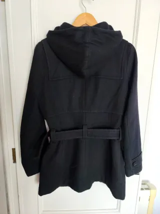 Abrigo de lana negro con cinturón