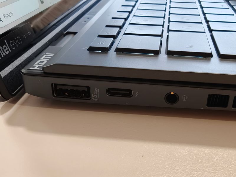 ASUS Zenbook DUO UX8406 - 2 Pantallas - 32Gb - 1Tb afbeelding 5