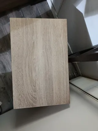 2 Mesitas de noche de madera