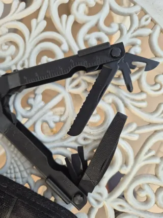 Multiutensile Gerber nero