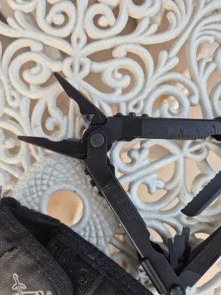 Multiutensile Gerber nero