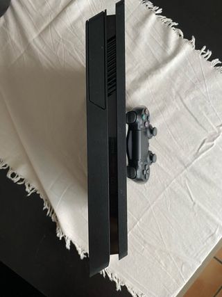 PS4 Slim + controller originale