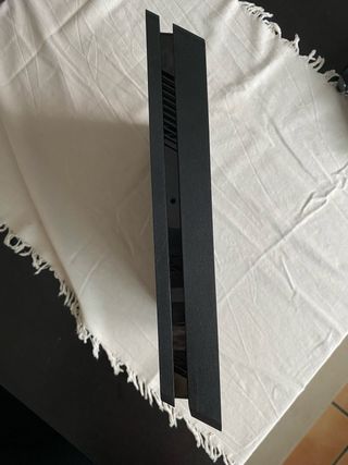 PS4 Slim + controller originale