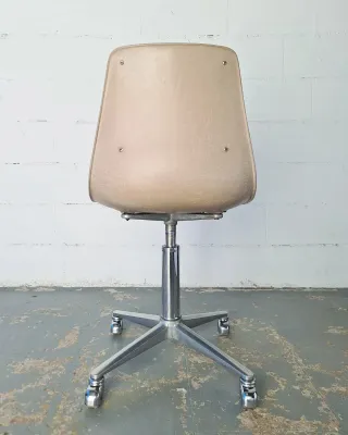 Silla estilo Charles & Ray Eames. Vintage, 70s.