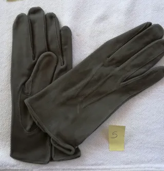 Paio di guanti in pelle da uff.le WH