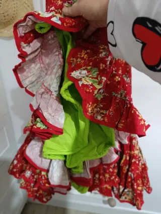Falda flamenca/gitana roja floral