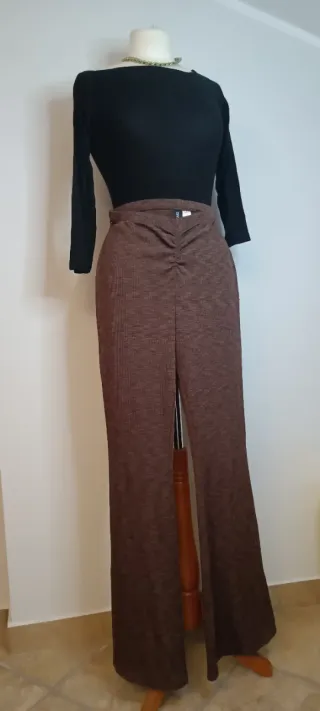 Pantaloni H&M Flare a Costine Marroni