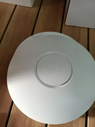 Ubiquiti UAP-LR Networks Enterprise AP-LR UniFi