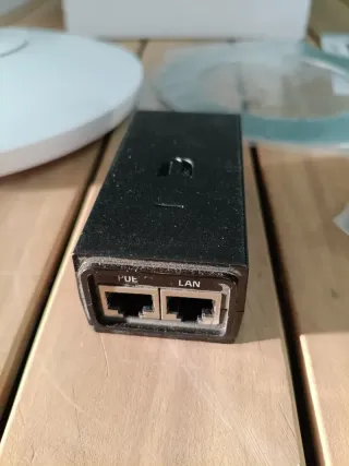 Ubiquiti UAP-LR Networks Enterprise AP-LR UniFi