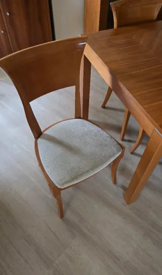 Conjunto Comedor Clásico: Mesa Extensible+6 Sillas