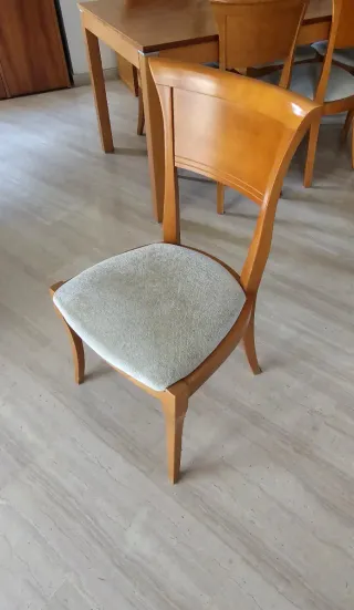 Conjunto Comedor Clásico: Mesa Extensible+6 Sillas