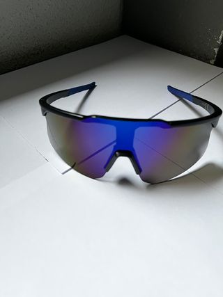 Gafas deportivas de sol nuevas