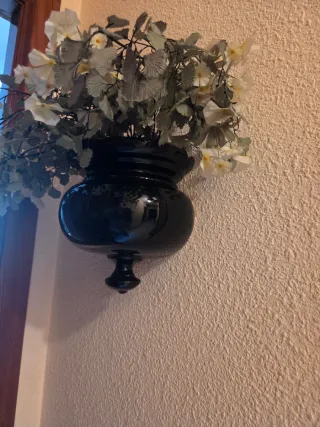 Jarrón de pared negro de cristal