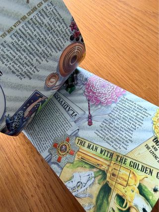 Libro Sellos James Bond Ian Fleming Royal Mail