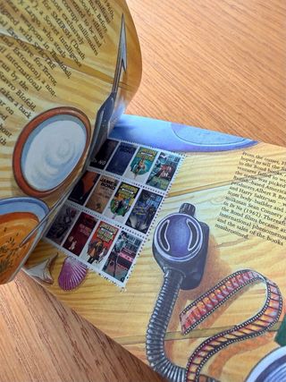 Libro Sellos James Bond Ian Fleming Royal Mail