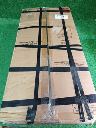 Iris Ohyama, Aparador con cajones y estantes