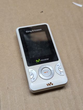 Sony Ericsson W205 Walkman Móvil