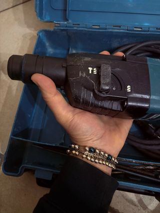 Tassellatore Makita HR2020 710W con valigetta