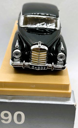 RIO MERCEDES BENZ 300 D ADENAUER 1958, ESC,1/43,