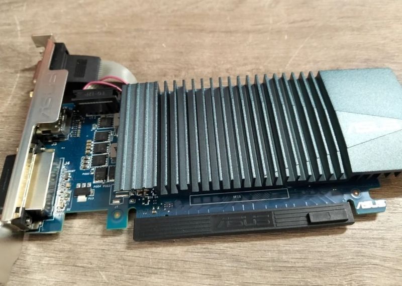 Tarjeta grafica ASUS GT710-SL-1GD5 GeFor afbeelding 4