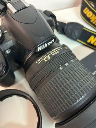 Cámara Nikon D3100 + Objetivo 18-105mm