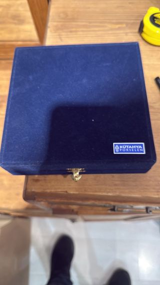 ESTUCHE CON PLATO KUTAHYA