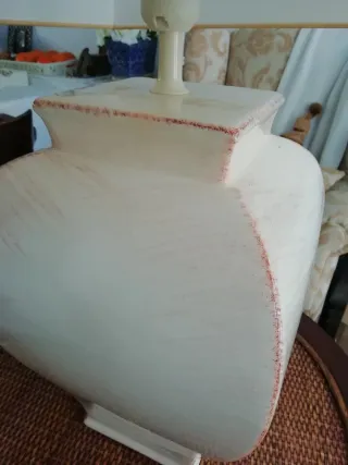 Lámpara de mesa cerámica esmaltada.