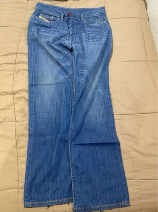 Pantalón vaquero azul Diesel