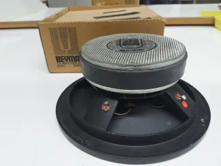 Altavoz Beyma 8M100 medios