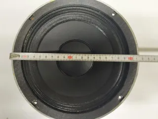 Altavoz Beyma 8M100 medios