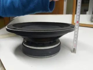 Altavoz Beyma 8M100 medios