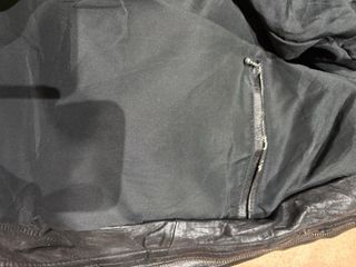 Giacca in pelle nera classica