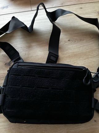 Riñonera Táctica Negra