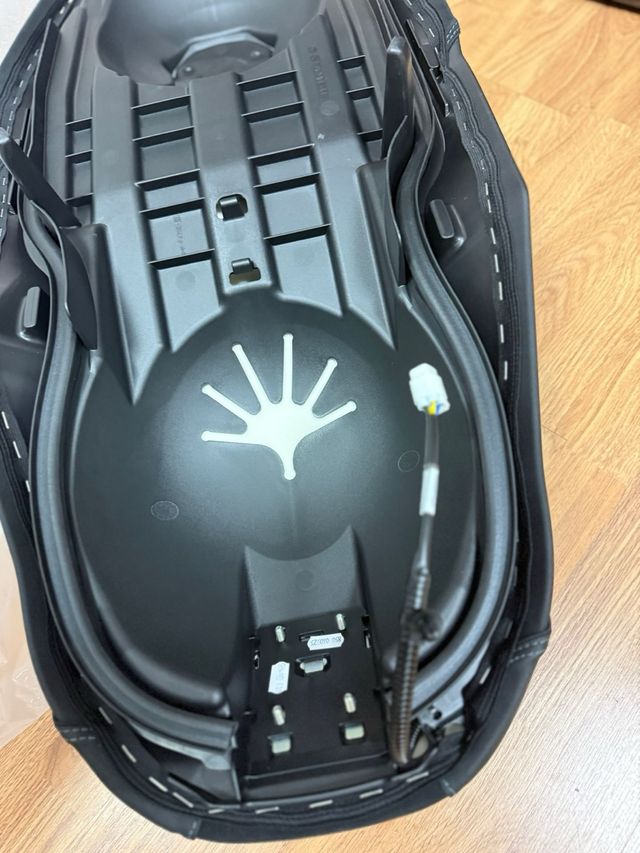 Asiento Yamaha XMAX 125 XMAX 300 Calefactado