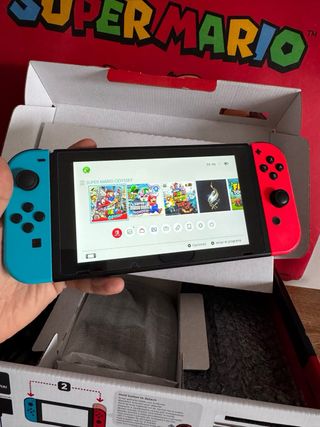 Nintendo Switch COME NUOVA con scatola + accessori