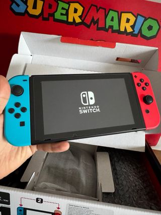 Nintendo Switch COME NUOVA con scatola + accessori