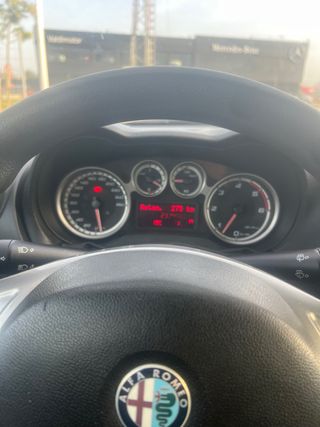 Alfa Romeo MiTO 2011