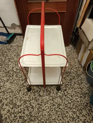 Mesita Auxiliar Vintage con Ruedas