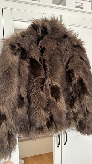 Abrigo pelo Stradivarius Talla S