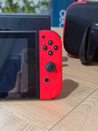 Nintendo Switch V2 (Batería Mejorada) + Accessori
