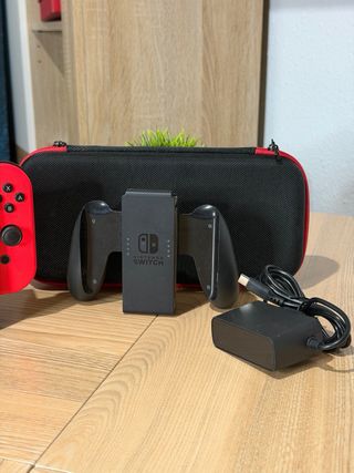 Nintendo Switch V2 (Batería Mejorada) + Accessori
