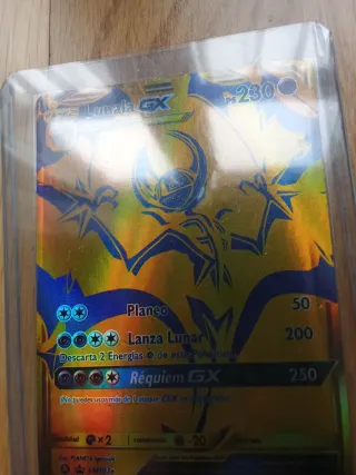 Carta Lunala GX Pokémon