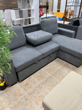 Sofá Chaise Longue Gris con Portavasos