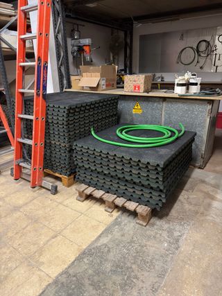 Losetas de caucho 1m x 1m x 4cm para exterior