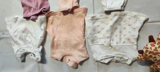 Lote 3 conjuntos primera puesta