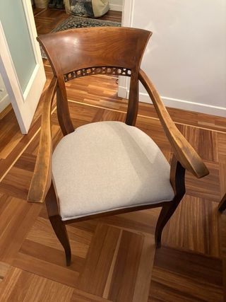 Sillas coloniales de madera. 5+1 unidades